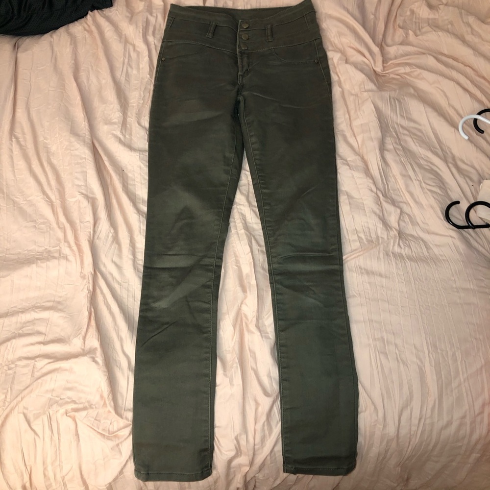 Women’s Skinny Jeans